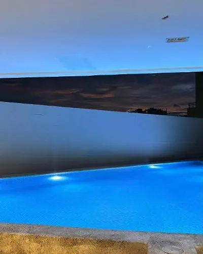 Aparthotel Cityscape Grand Tower - 2 Bedrooms With Balcony Close To Ayala Mall - New Cebu